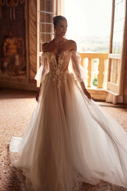 Wedding dress Avalon Wedding dress Avalon
