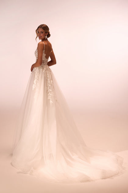 Princess wedding dress with lace Beatrix from DAMA Couture (studio back picture)