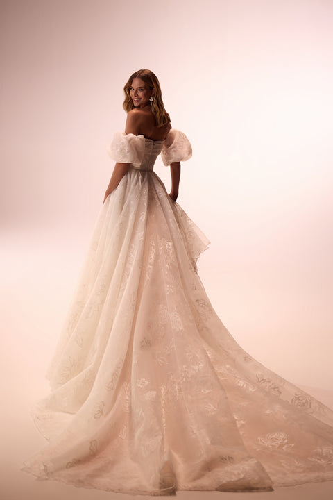 Plain wedding dress with printed gipure Berta DAMA Couture (back picture)