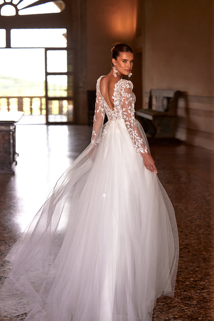 Lace wedding dress with long sleeves Calista Cristal from DAMA Couture (back picture)
