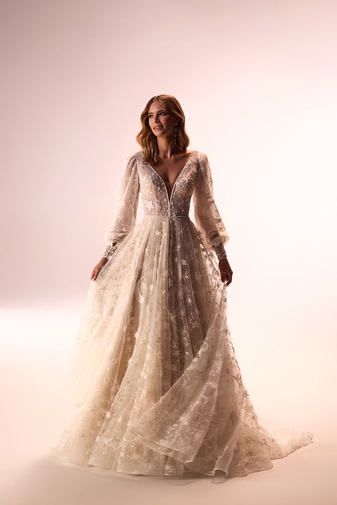 Modern wedding dress robe from lace Celestia from DAMA Couture (main picture)