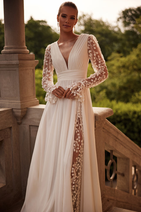 Plain chiffon bohemian wedding dress with flower lace Cynthia from DAMA Couture (extra photo)