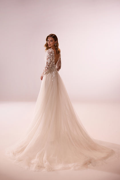 Romantic wedding dress with long sleeves Felicia from DAMA Couture (back studio photo)