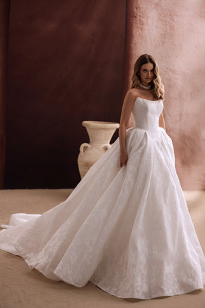 Wedding dress Hebe