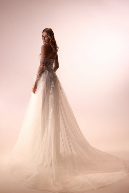 Ethernal romantic wedding dress with sleeves Ilimaris from DAMA Couture (back photo)