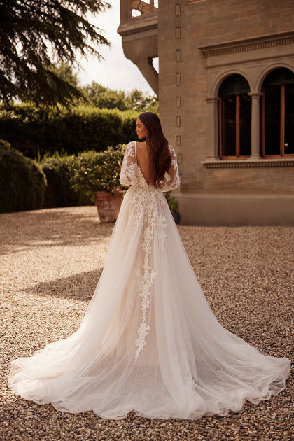 Bohemian lace wedding dress with long sleeves Mullein from DAMA Couture (back photo)