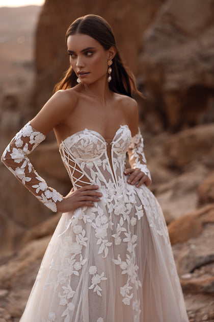 Wedding dress Nabila