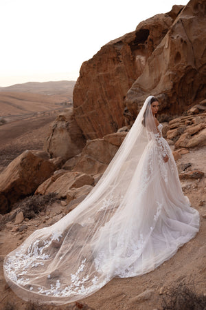 Cathedral veil Nabila