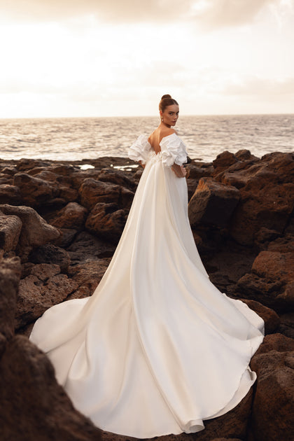 Soraya Cape