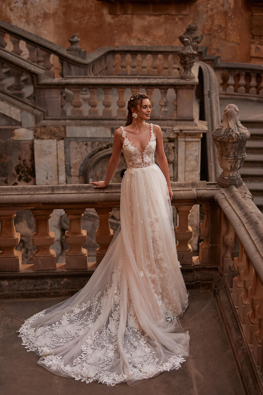 Wedding dress Sandi – A-line wedding dress by DAMA Couture.