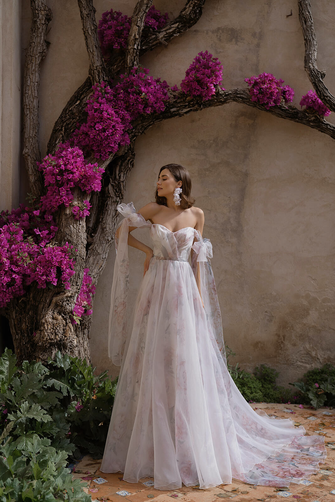 Wedding dress Peony – wedding dress by DAMA Couture.