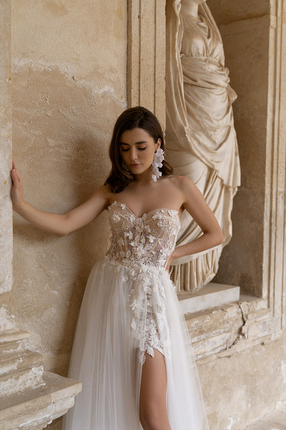 Penelope – wedding dress, DAMA Couture.