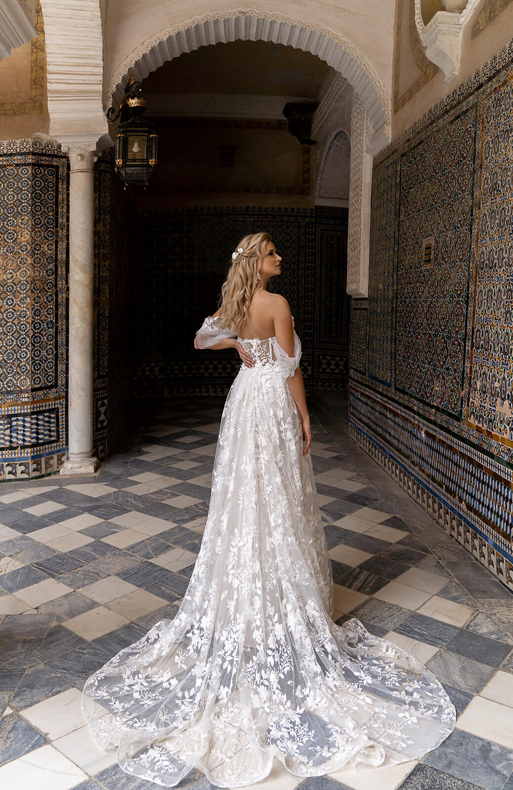 Sarah – wedding dress seen from the back.