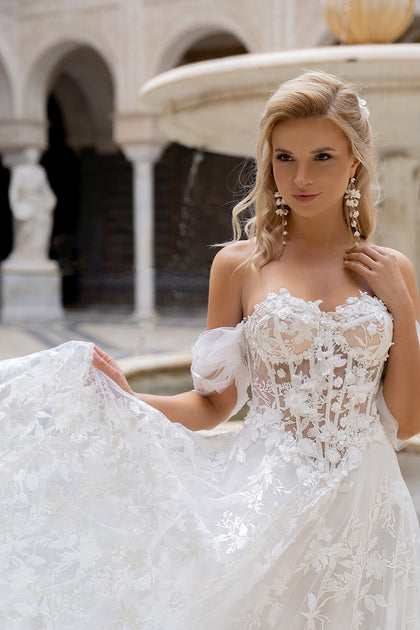 lady sarah wedding dress Sarah Seven Ruby