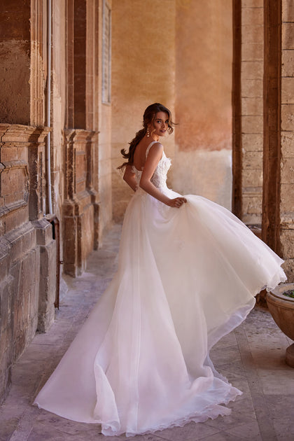 Wedding dress Lucy Wedding dress Lucy
