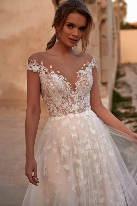 Wedding dress Valentine – A-line wedding dress, DAMA Couture.
