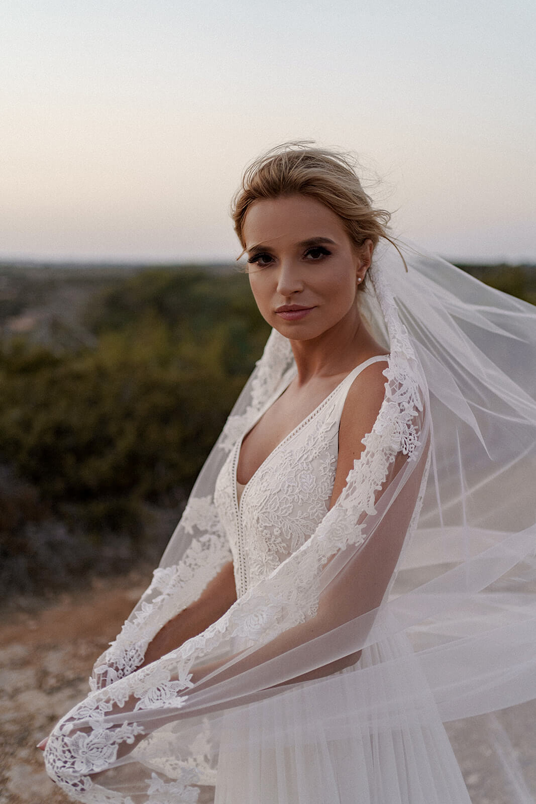 Cathedral veil with lace – cathedral wedding veil, DAMA Couture.