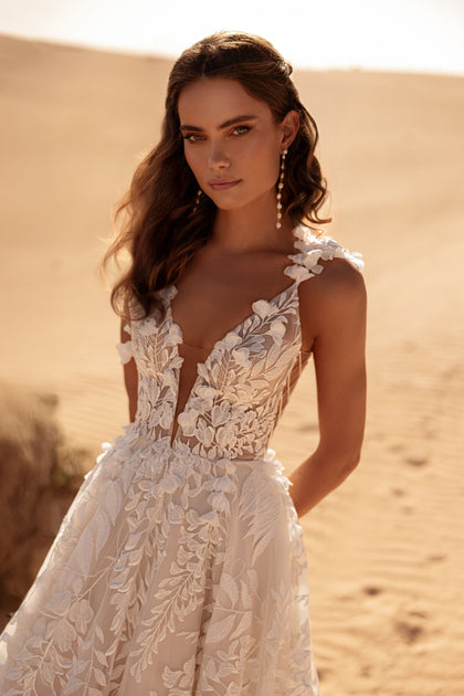 Wedding dress Wisteria