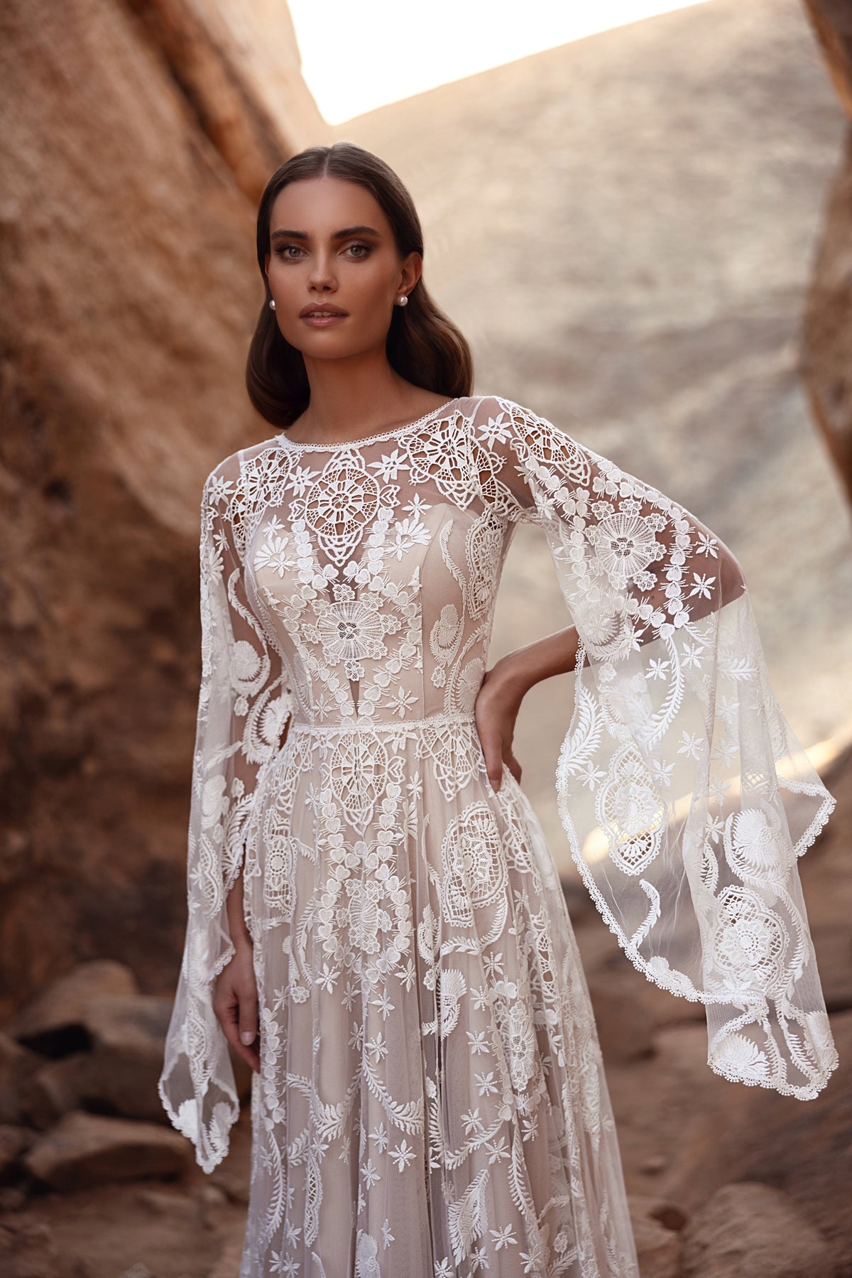 boho desert dress Wedding Dune - lace, bell sleeves Color:Coral Our size differs from 9 EW How Anok Yai used