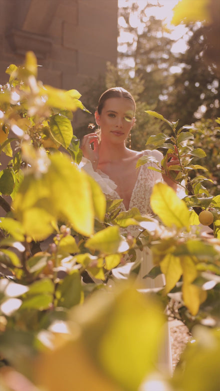 Bohemian wedding dress with sleeves Hellen from DAMA Couture (campaign video)