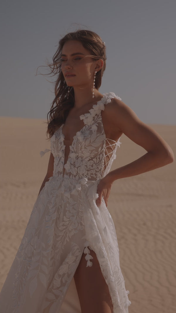 Wedding dress Wisteria
