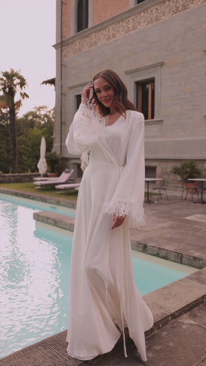 Bathrobe on video