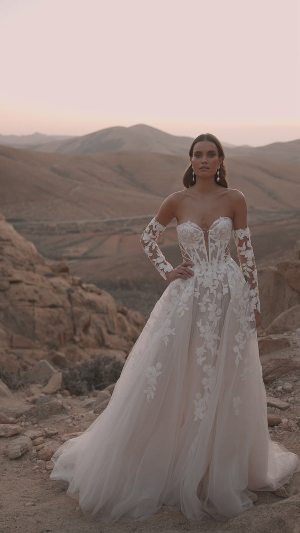 Wedding dress Nabila