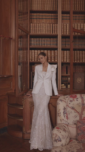 Irulian jacket on video